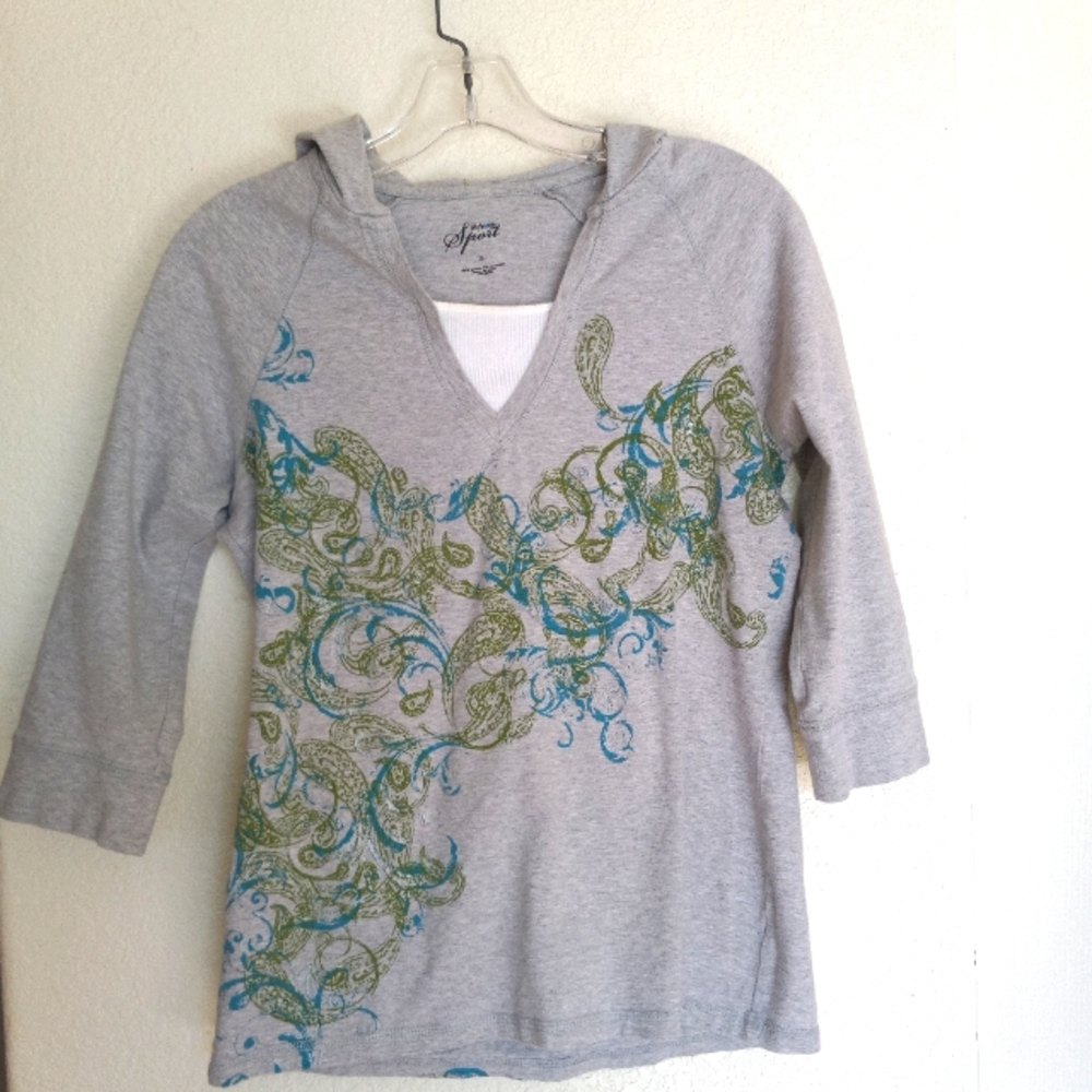 Style & Co sport  pullover hoodie sweatshirt Gray/ pattern on front size S NWOT
